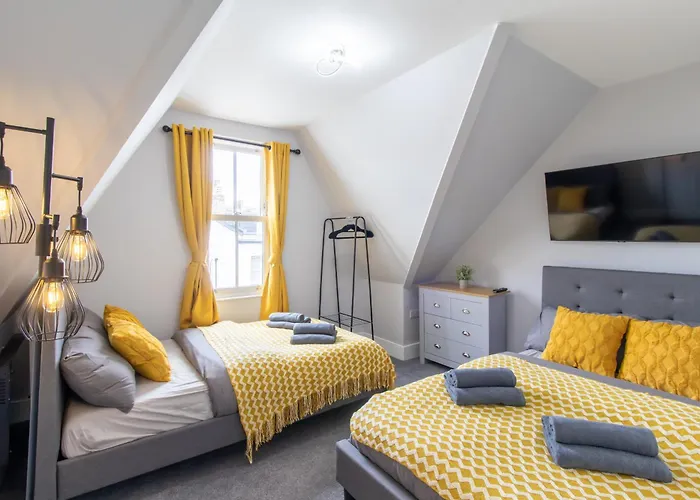 Open Mind Property - Cosy Apartment With 2 Beds